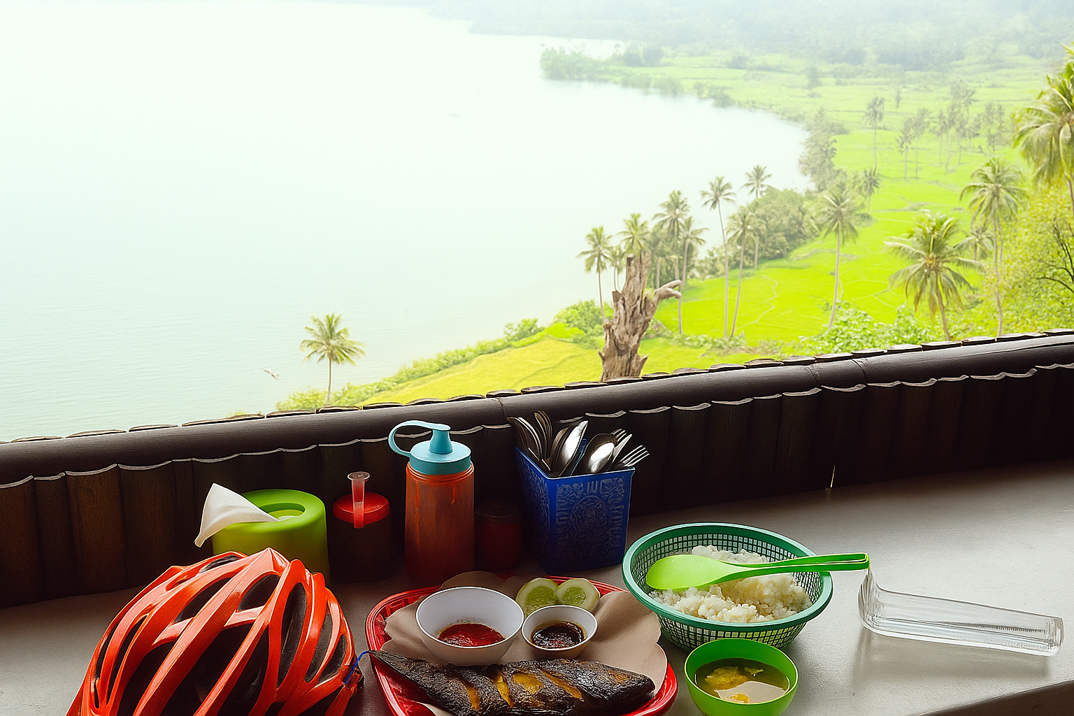 Lesehan Danau Ranau