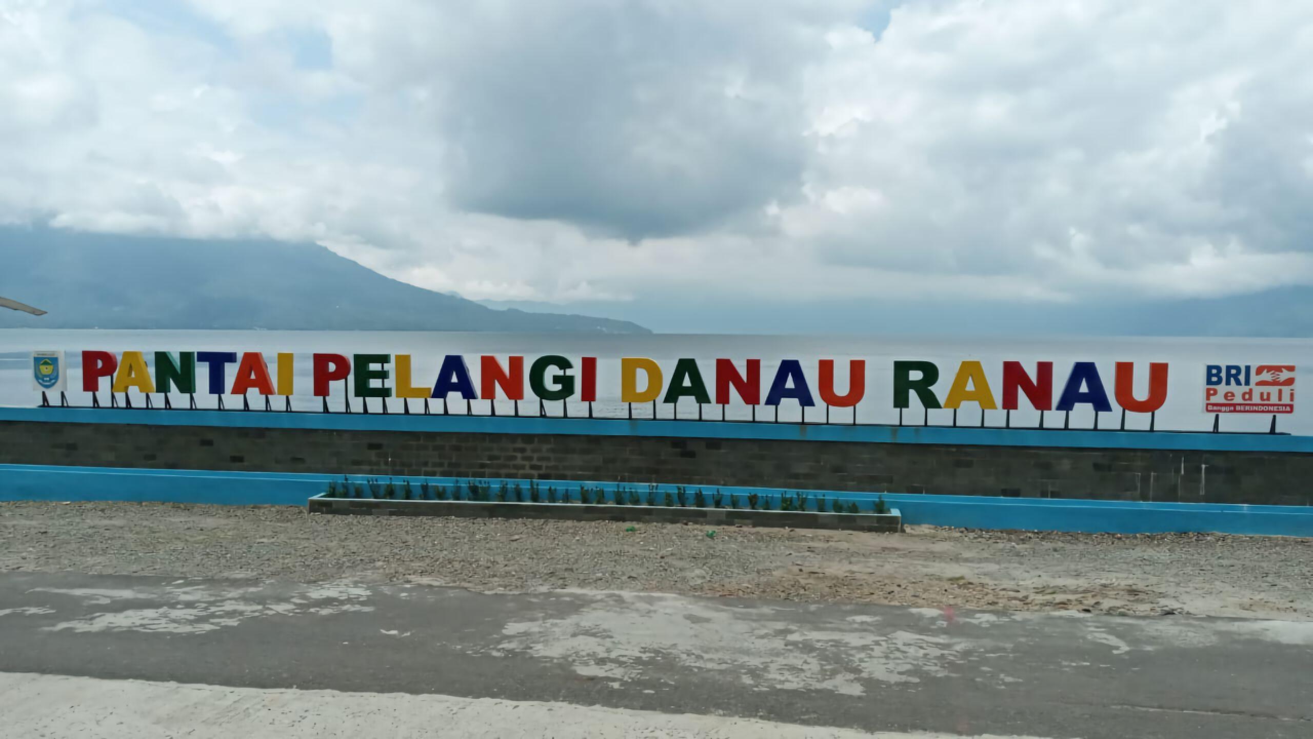 Pantai Pelangi
